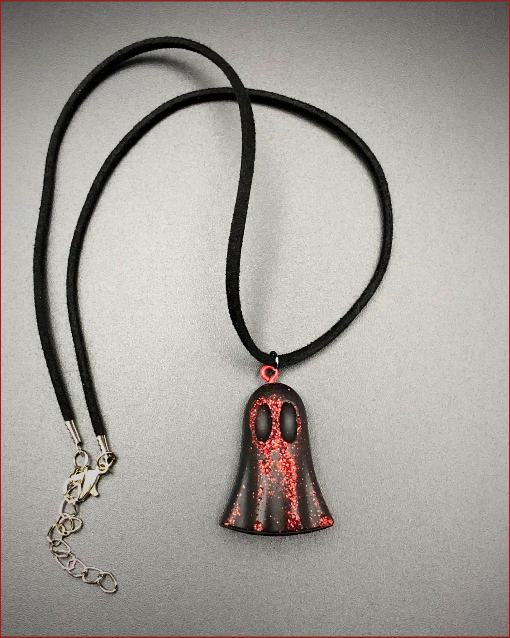 Collier "Mon copain fantôme” – Image 2